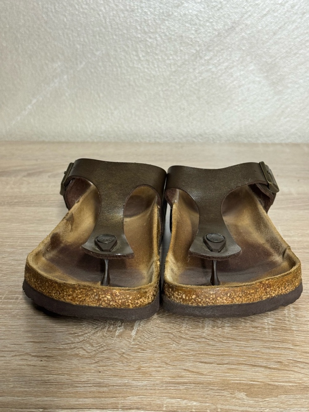 Birkenstock Gizeh in Golden Brown Leather Thong Sandals Size 37 US 6 - Picture 3 of 11